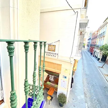 Apartment Superb In Downtown Of ,parking Optional, !!