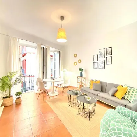 Apartment Superb In Downtown Of ,parking Optional, !!