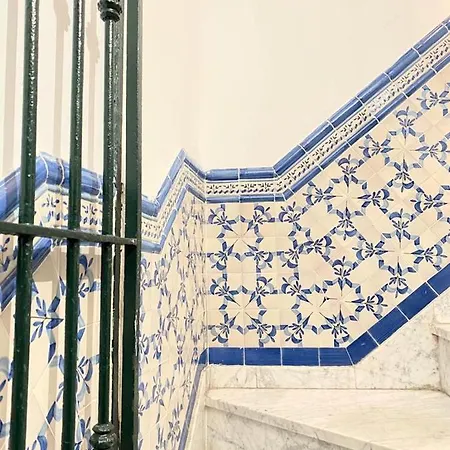 Superb In Downtown Of ,parking Optional, !! Apartment Seville