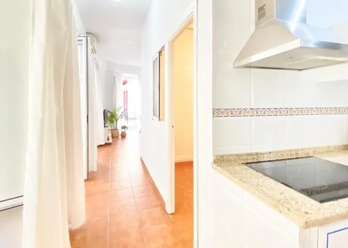 Superb In Downtown Of ,parking Optional, !! * Sevilla