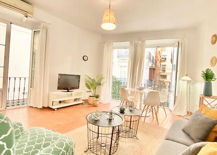 Superb In Downtown Of ,parking Optional, !! * Sevilla